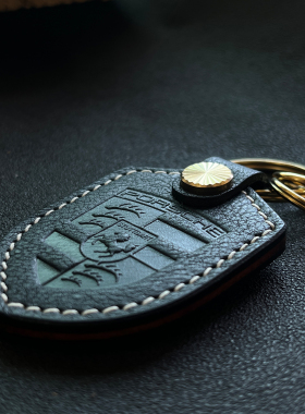 定制适用保时捷Panamera卡宴Macan Taycan汽车钥匙扣真皮挂件皮牌