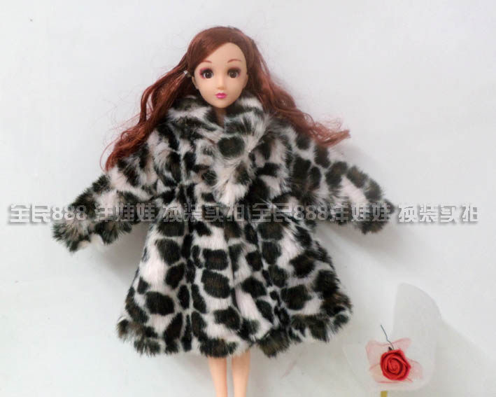 芭芘巴比可换时装衣服娃娃女孩玩具生日礼物芭比黑豹毛大衣外套在类目 玩具/童车/益智/积木/模型, 娃娃/配件中 - 来自Buy2taobao.com提供专业的淘宝代购服务
