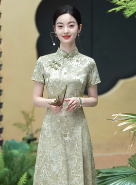 绿色送考中考旗袍年轻款改良日常2026新款夏季单层长款妈妈连衣裙