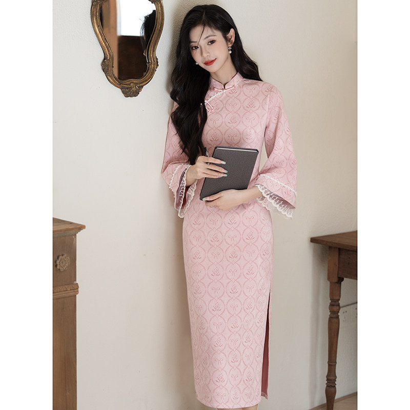 新中式年轻款日常时尚旗袍