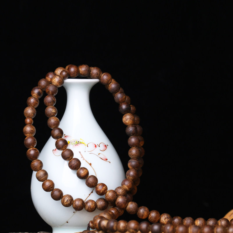 정통 하이난 천연 침향 팔찌 0.8*108 묵주 구슬 QINNAN 부처님 구슬 오리올스 노래 녹색 체스 NANXIANG 휴대용 팔찌