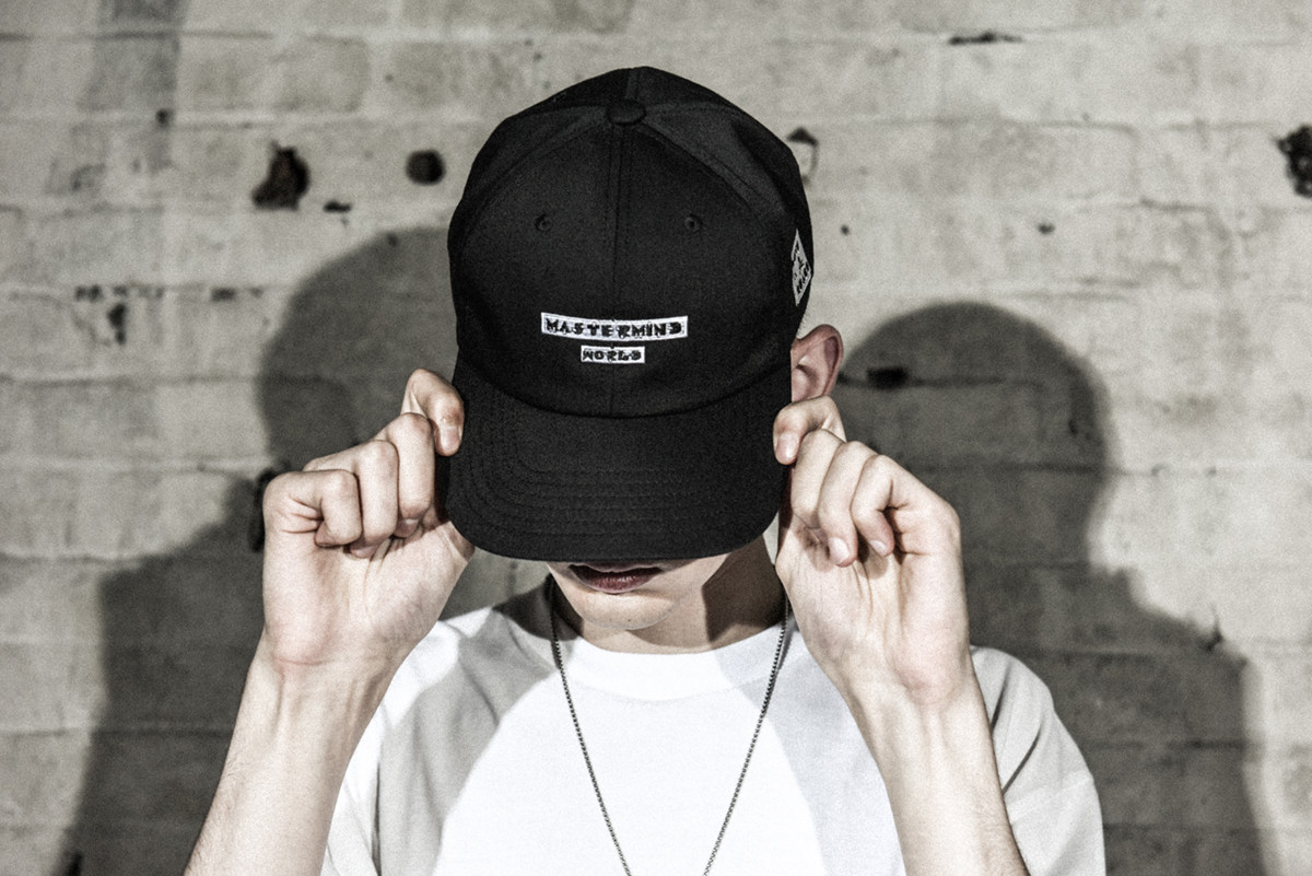 MASTERMIND WORLD 19AW MW2骷髅王经典潮流MMJ平檐棒球帽慈善方块