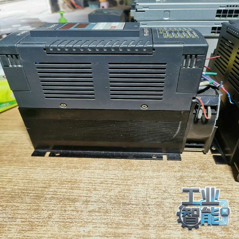 询价~TYC  NC-J-5FB  NC-P-5FB连接器转换接头