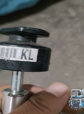 询价~施耐德光电开关XUK1ANANL2。XUK5ANNL2两种型