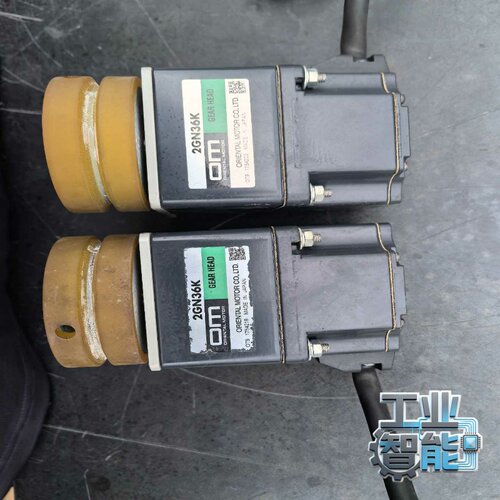 询价~AXUM210-GN电机带2GN36K减速器两套
