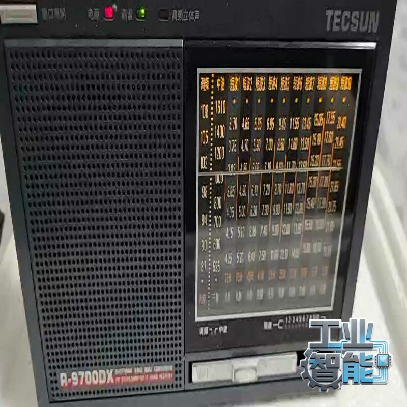 询价~德生r-9700DX收音机 ,机器功能正常使用，如图，唯