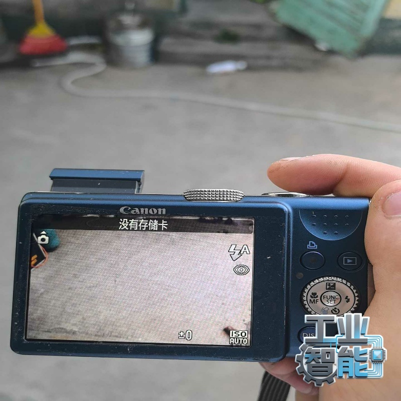 询价~佳能SX200IS数码相机，蓝色机身，1210万像素，12倍