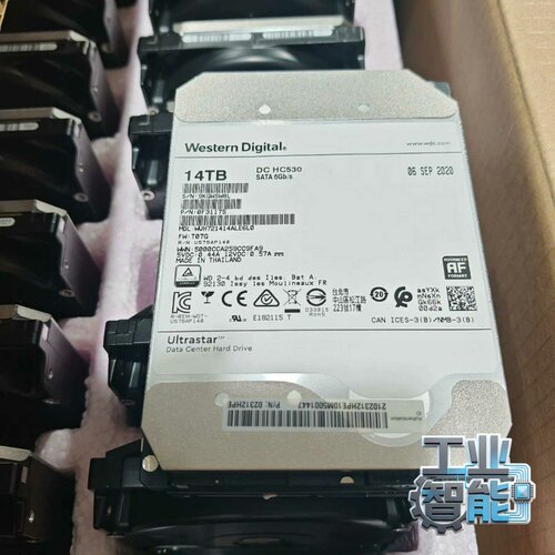 询价~西数 HC530 14t 14TB 硬盘 SATA接口 WU