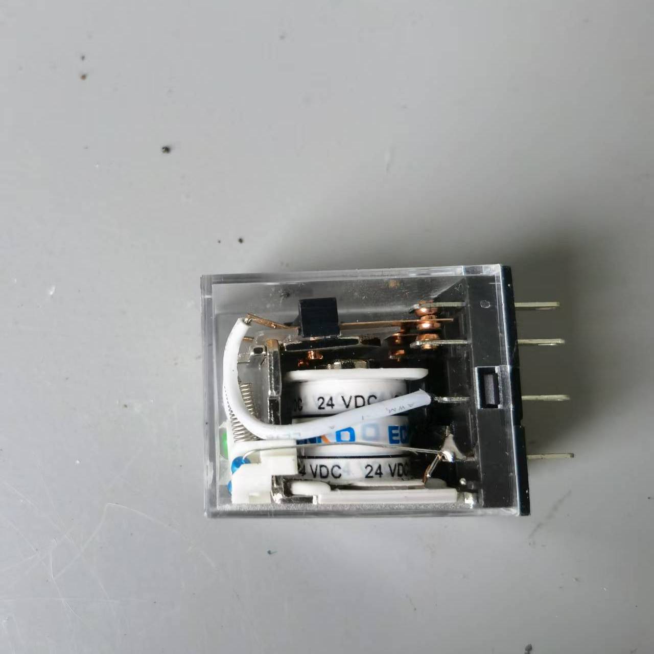 继电器HH52PL/DC24V/日科电气