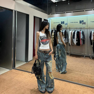 显瘦高腰破洞阔腿牛仔裤女