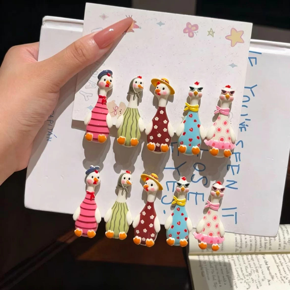 可爱丑萌小鸭子刘海边夹百搭