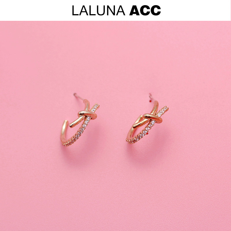 |结| 轻奢镶嵌锆石圆环耳环纯银针气质耳饰简单小众设计耳圈耳钉,饰品/流行首饰/时尚饰品新,耳环,淘宝优惠券,粉丝福利购,淘宝优惠卷