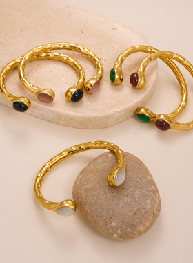 【DASEIN】现代美拉德配饰时尚通勤白色宝石开口粉色锆石手镯