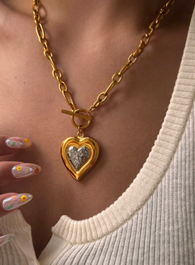 【DASEIN】夏日甜美通勤18k不锈钢不易过敏双层夹心爱心OT扣项链