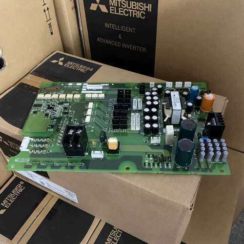 变频器驱动板FR-F740-250K-CHT  BC议价