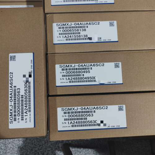 安川电机SGMXJ-04AUA6SC2 ，一议价