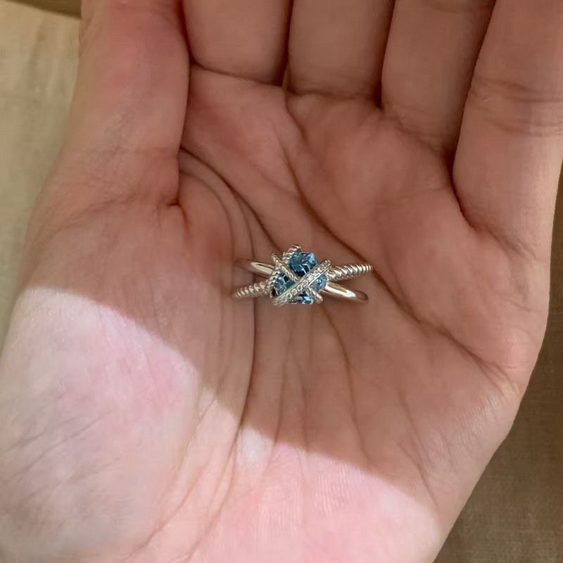 新款爆闪缠绕交错蓝钻戒指女小众设计感麻花交叉开口指环女配饰潮