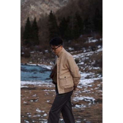 UGENTLE羊毛粗花呢高腰A-1夹克男