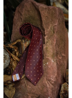 UG男装品牌 意式手工卷边三褶飘逸 无压边蚕丝蓬松领带3 fold tie