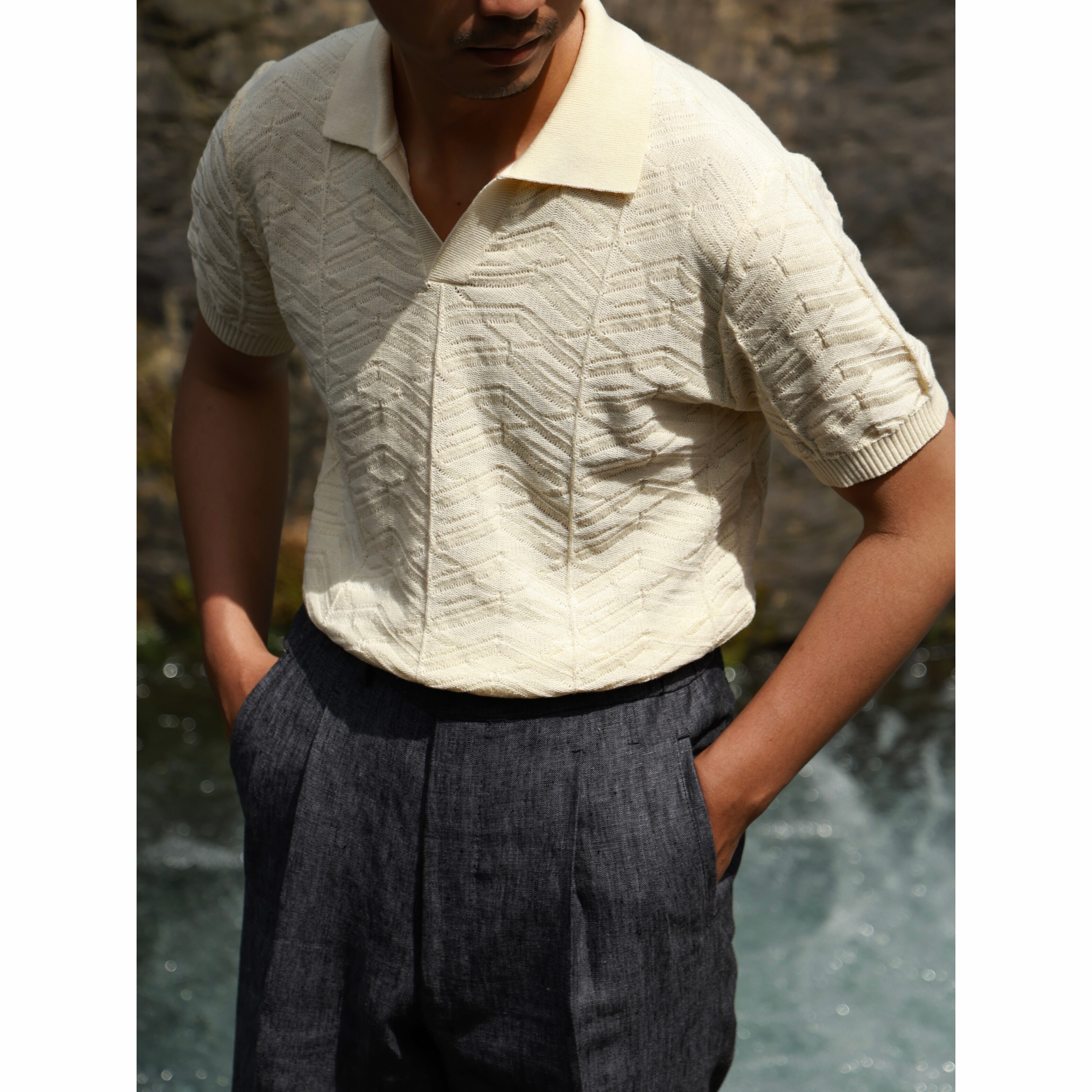 UGENTLE男装  强捻棉 塔松纹「杏白岩/雾灰岩」老钱风 短袖polo衫 - 实物图