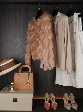 意式轻奢样板房衣帽间衣服女士主卧衣柜软装摆件收纳盒帽子包包