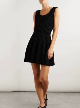 欧美无袖U型领暗纹收腰针织背心裙黑色白色气质中东风修身连衣裙