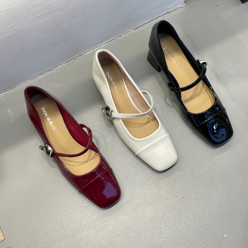 十三行女鞋实拍法式粗跟红色婚鞋单鞋春秋冬季中高跟玛丽珍晚晚鞋