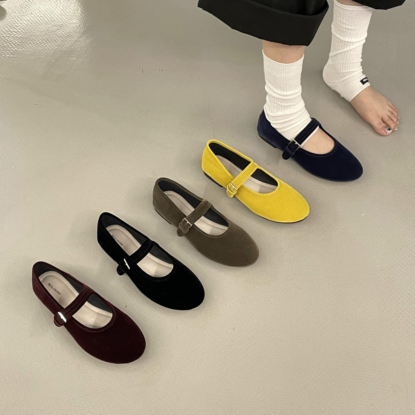 十三行女鞋实拍复古温柔风玛丽珍鞋女一字扣带平底芭蕾舞鞋绒面鞋