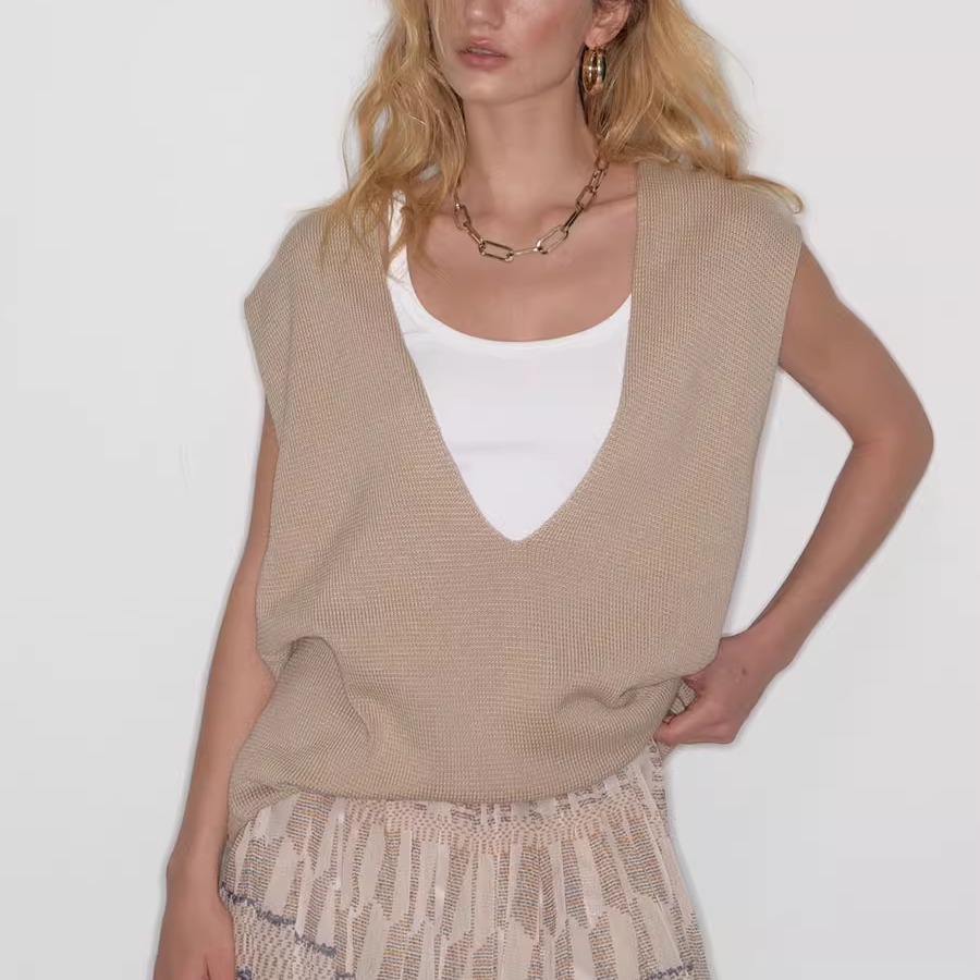 米驼色V领针织马甲背心上衣