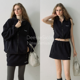 字母休闲三件套马甲短裙卫衣套装 DeesseSicile 缪式 SiniNimo 女