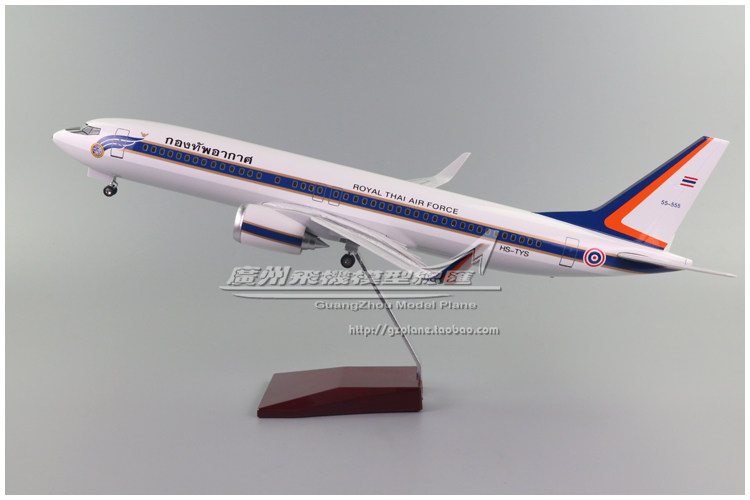 泰国空军波音B737感应LED灯起落架塑料47cm静态仿真飞机模型1:80
