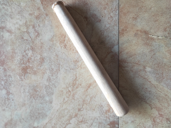 镰刀手柄勾刀柄实木柄硬木组装农用刀头专用刀柄带节疤正常木杆