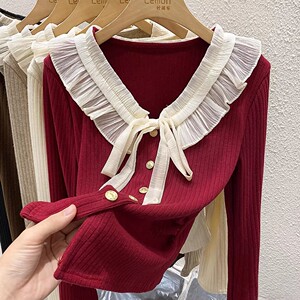 2023秋冬V领木耳边打底衫女内搭长袖T恤高级感洋气小香风开衫上衣