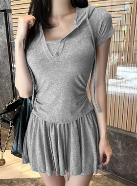 灰色运动休闲连帽短袖T恤上衣女早春性感显瘦高腰半身裙两件套装