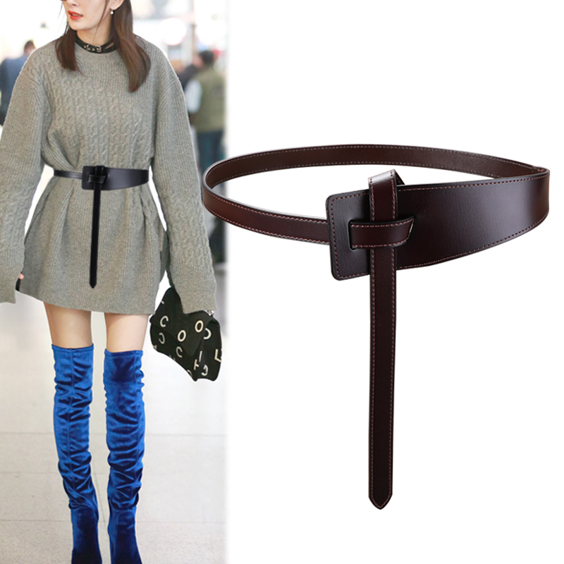 西装时尚搭配子收大衣封外宽腰带