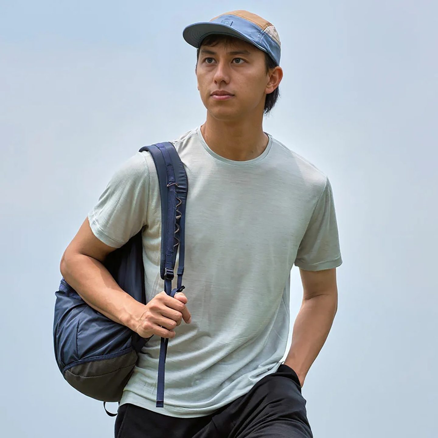 男130g轻薄丝光美利奴羊毛速干衣短袖美丽诺徒步爬山户外t恤防晒