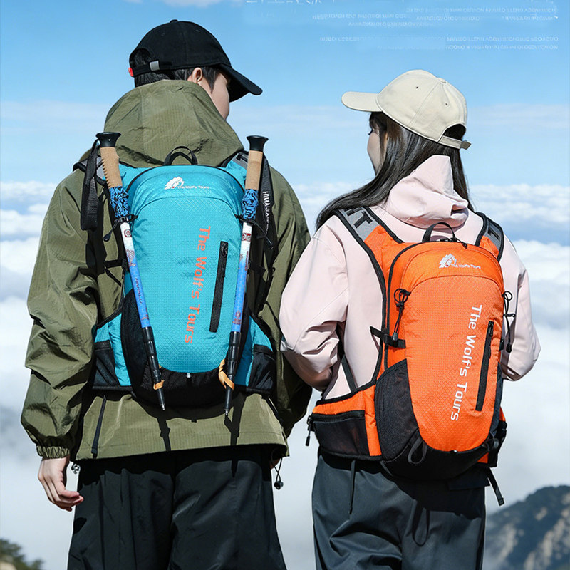 户外徒步登山包女士越野双肩包男图片