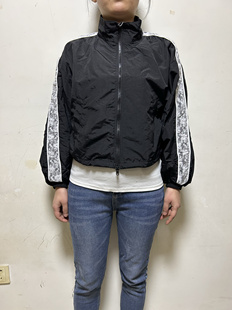 日单女士春秋款 夹克外套蕾丝拼接设计感小众宽松 尼龙立领拉链短款