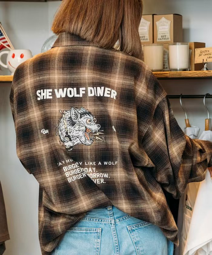 日单潮牌SHE WOLF DINER x FREAKS STORE全棉法兰绒刺绣格纹衬衣