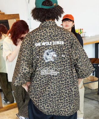 FREAKS STORE x SHE WOLF DINER联名刺绣宽松半袖衬衣 男女款