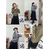 LUNAFUNG冯下文圆领头巾羊毛针织开衫 女秋条纹减龄设计感宽松毛衣