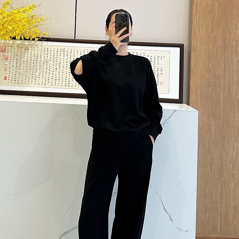 C4791 有型宽松范！立裁休闲套装 镂空袖卫衣+长裤