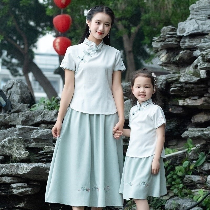 民國風旗改良袍親子母女短袖夏季夏裝旗袍式洋裝中式長裙女士複古在類目 女裝/女士精品, 唐裝/民族服裝/舞臺服裝, 民族服裝/舞臺裝中 - 來自Buy2taobao.com提供專業的淘寶代購服務