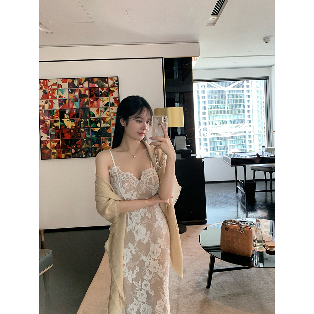 THE SWAN司凰轻奢 韩系姐姐 高级感蕾丝茶歇裙气质显瘦吊带连衣裙