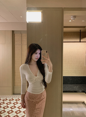 THE SWAN司凰轻奢 娇娇日常组 法式温柔纯欲针织T恤上衣/蕾丝半裙