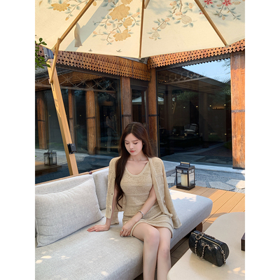 高级感针织开衫/吊带/短裙三件套