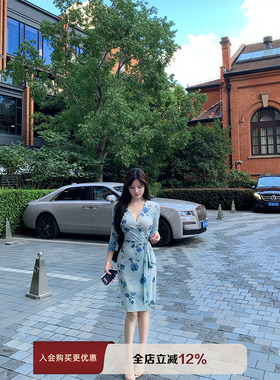 THE SWAN司凰轻奢 古早姐姐感 气质典雅弹力修身印花针织连衣裙女