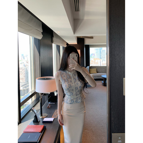 法式高级蕾丝衫修身显瘦无袖上衣