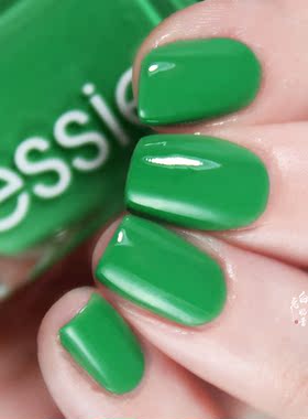 好显白的绿 白兔奶昔ESSIE指甲油grass never greener草绿色1778