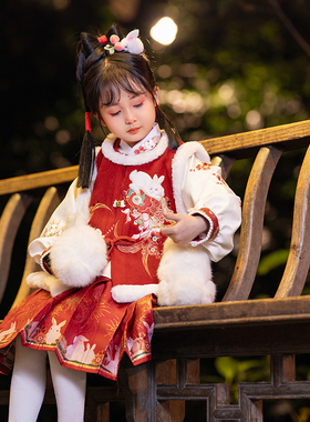 瞳莞设计汉服女兔子比甲红色新年冬季拜年服马面裙套装钱兔似锦